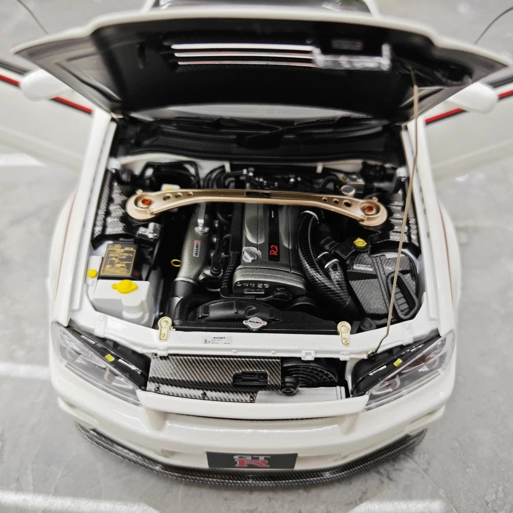 [AutoArt] 1:18 Nissan 1999 Skyline GT-R R34 R-tune White Model Car Die-Cast
