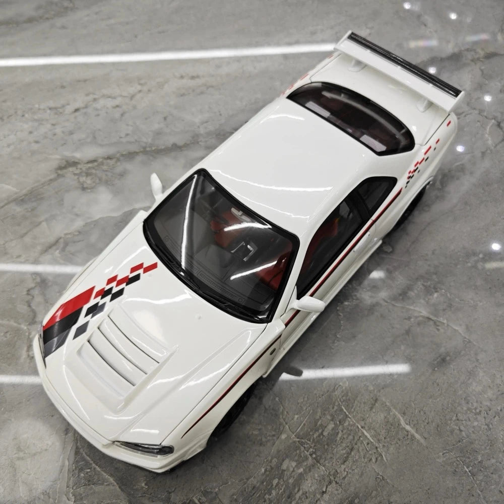 [AutoArt] 1:18 Nissan 1999 Skyline GT-R R34 R-tune White Model Car Die-Cast