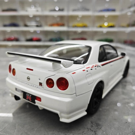 [AutoArt] 1:18 Nissan 1999 Skyline GT-R R34 R-tune White Model Car Die-Cast
