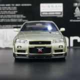 AutoArt Nissan 2000 Skyline GT-R R34 V-Spec II BBS Wheel Gold 1:18 – Modello da collezione pressofuso