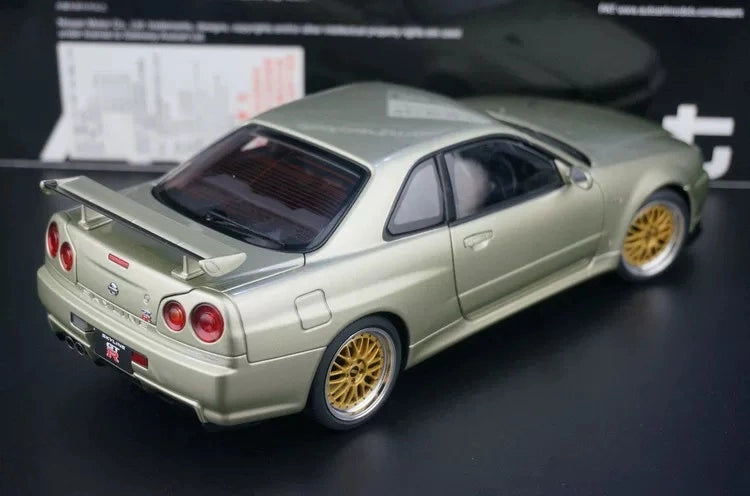 AutoArt Nissan 2000 Skyline GT-R R34 V-Spec II BBS Wheel Gold 1:18 – Modello da collezione pressofuso