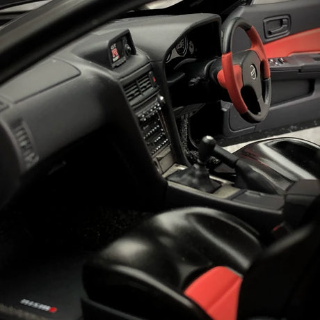 [AutoArt] 1:18 Nissan 2005 Skyline GT-R R34 NISMO Z-tune Black Model Car Die-Cast