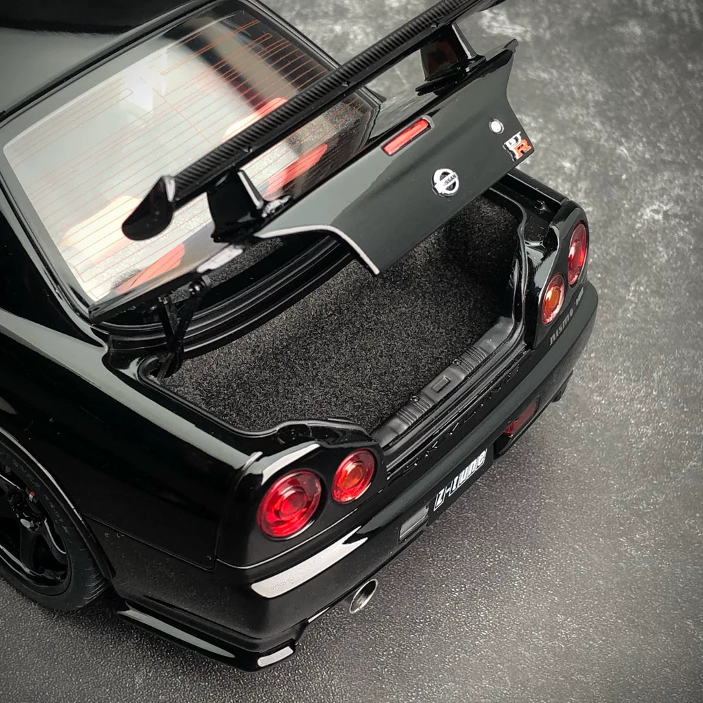 [AutoArt] 1:18 Nissan 2005 Skyline GT-R R34 NISMO Z-tune Black Model Car Die-Cast