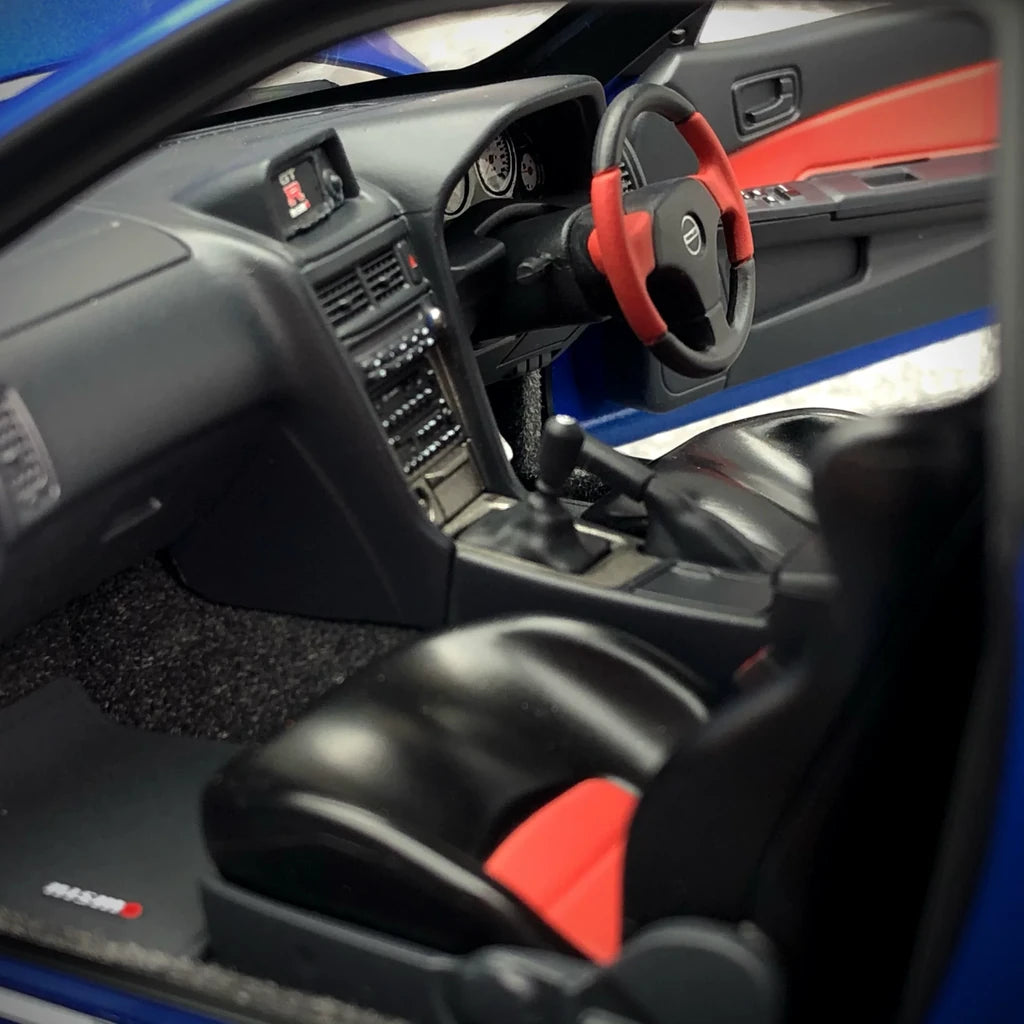 [AutoArt] 1:18 Nissan 2005 Skyline GT-R R34 NISMO Z-tune Blue Model Car Die-Cast