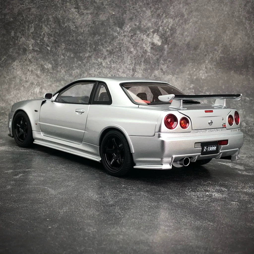 [AutoArt] 1:18 Nissan 2005 Skyline GT-R R34 NISMO Z-tune Silver Model Car Die-Cast