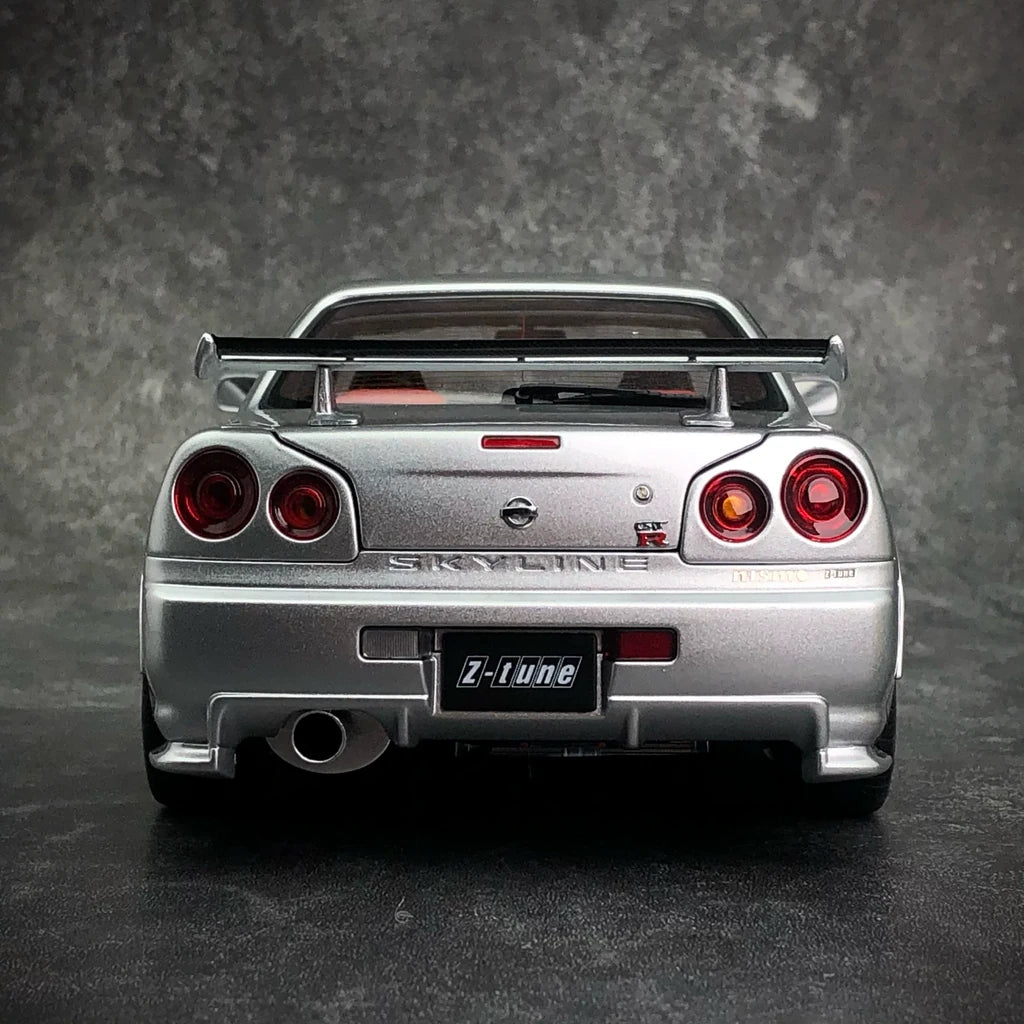 [AutoArt] 1:18 Nissan 2005 Skyline GT-R R34 NISMO Z-tune Silver Model Car Die-Cast