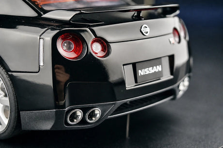 AutoArt Nissan 2009 GT-R R35 Schwarze 1:18 – Sammelobjekt aus Druckguss