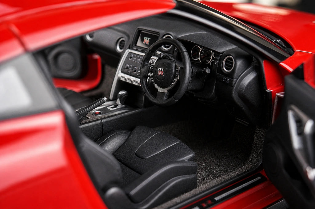 AutoArt Nissan 2009 GT-R R35 ريد 1:18 – نموذج معدني قابل للجمع مصبوب.