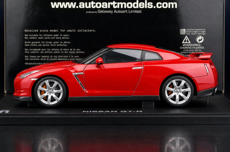 AutoArt Nissan 2009 GT-R R35 Red 1:18 – Sammlerobjekt aus Druckguss