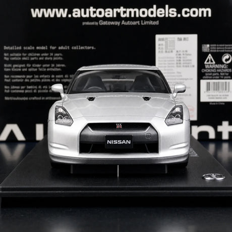 AutoArt Nissan 2009 GT-R R35 Silber 1:18 – Sammelobjekte aus Druckguss