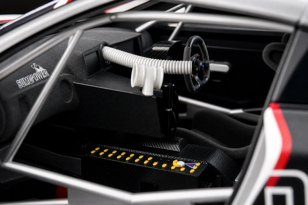 Nissan 2010 GT-R R35 FIA GT1 #23 1:18 modello da collezione pressofuso di AutoArt - vista 12