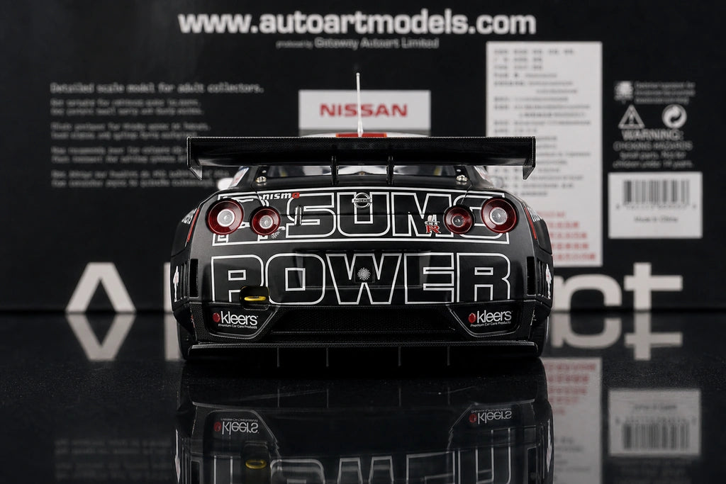 Nissan 2010 GT-R R35 FIA GT1 #23 1:18 modello da collezione in metallo pressofuso di AutoArt - vista 5