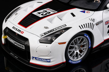 Nissan 2010 GT-R R35 FIA GT1 #23 1:18 Druckguss-Sammlermodell von AutoArt - Ansicht 8