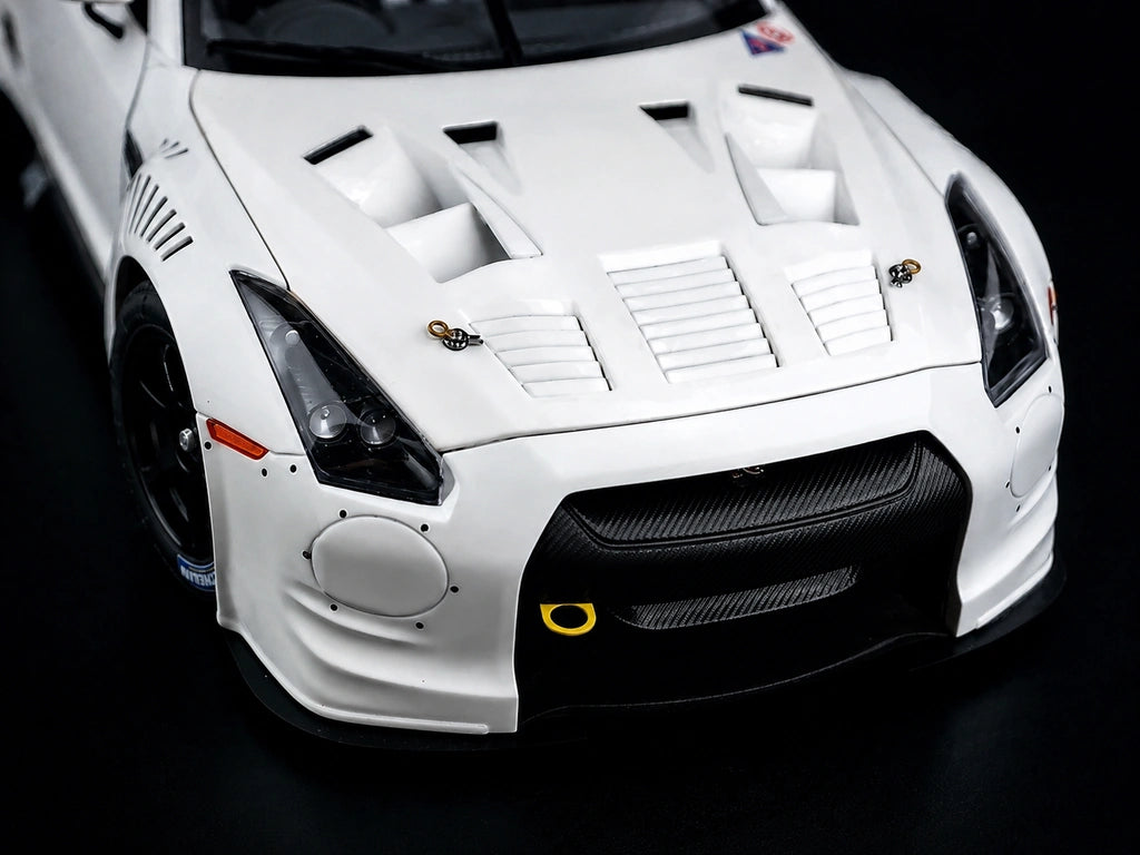 AutoArt Nissan 2010 GT-R R35 GT1 Off White 1:18 – Modello Pressofuso da collezione
