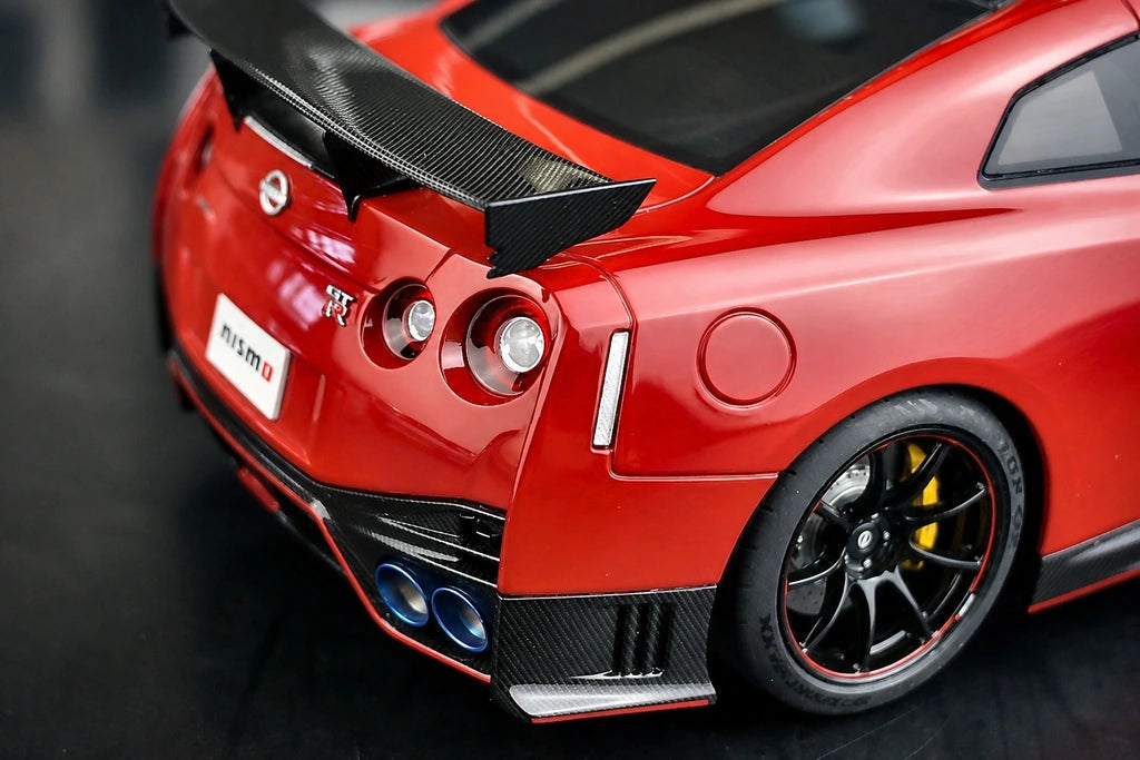 AutoArt Nissan 2017 GT-R R35 Nismo Red 1:18 – Modello da collezione in pressofuso