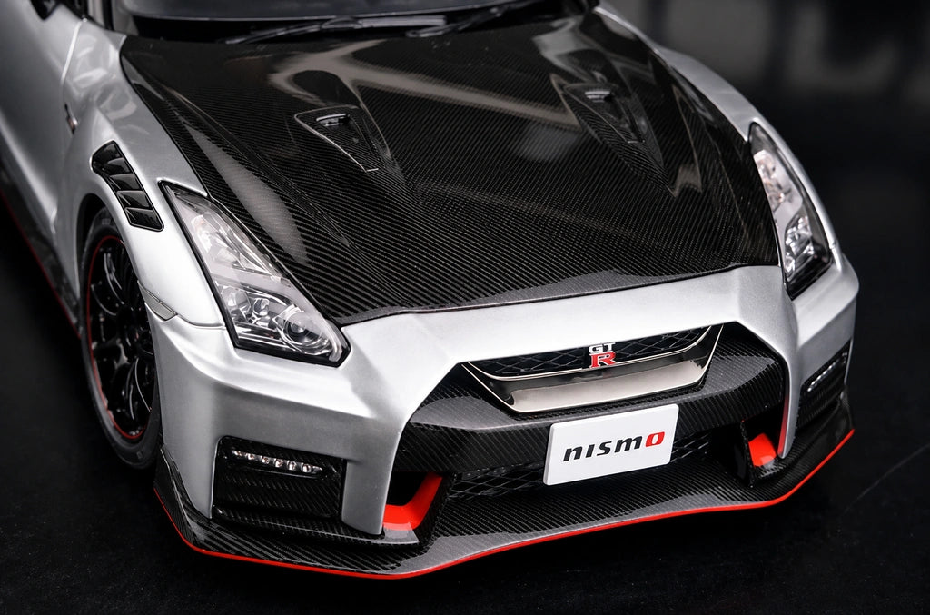 AutoArt Nissan 2017 GT-R R35 Nismo Silver 1:18 – Modello da collezione pressofuso