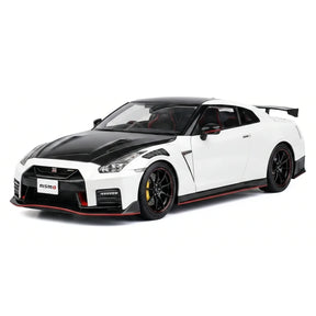AutoArt Nissan 2017 GT-R R35 Nismo White 1:18 – Modello da collezione pressofuso