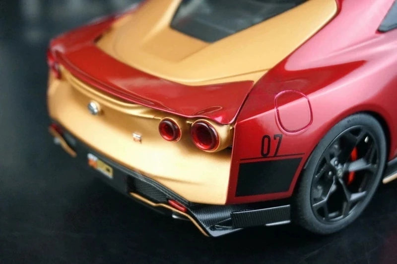 [AutoArt] 1:18 Nissan 2018 GT-R50 by Italdesign Gold Red Model Car Die-Cast