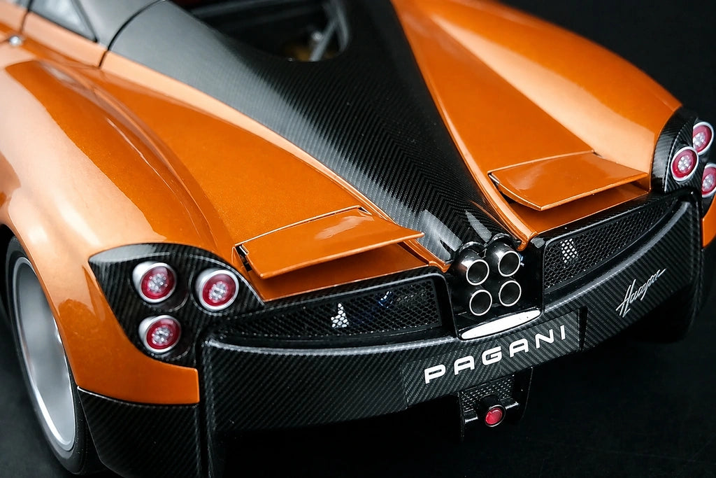 AutoArt Pagani 2011 Huayra Bronze 1:18 – Modello da collezione pressofuso