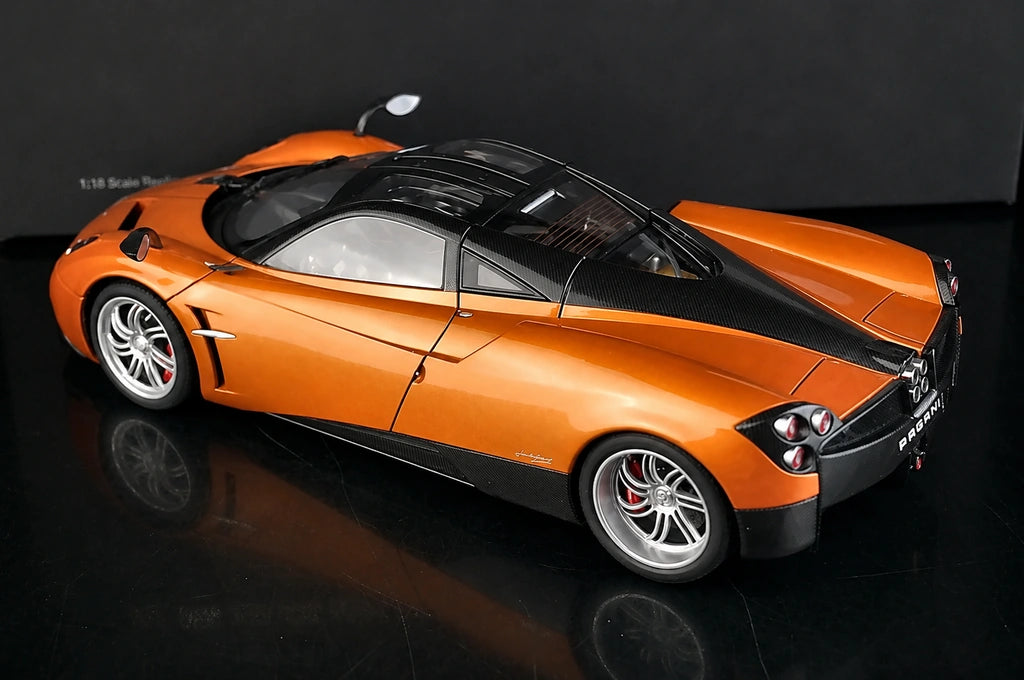 AutoArt Pagani 2011 Huayra Bronze 1:18 – Modello da collezione pressofuso