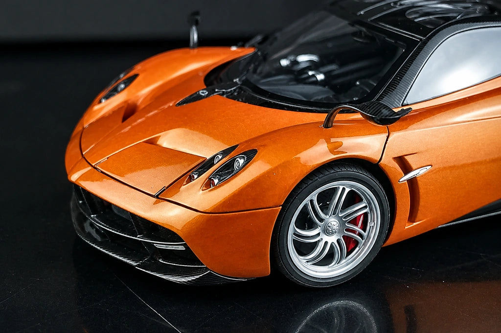 AutoArt Pagani 2011 Huayra Bronze 1:18 – Modello da collezione pressofuso