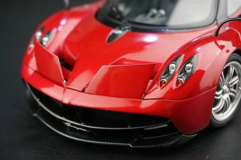 [AutoArt] 1:18 Pagani 2012 Huayra Red Model Car Die-Cast