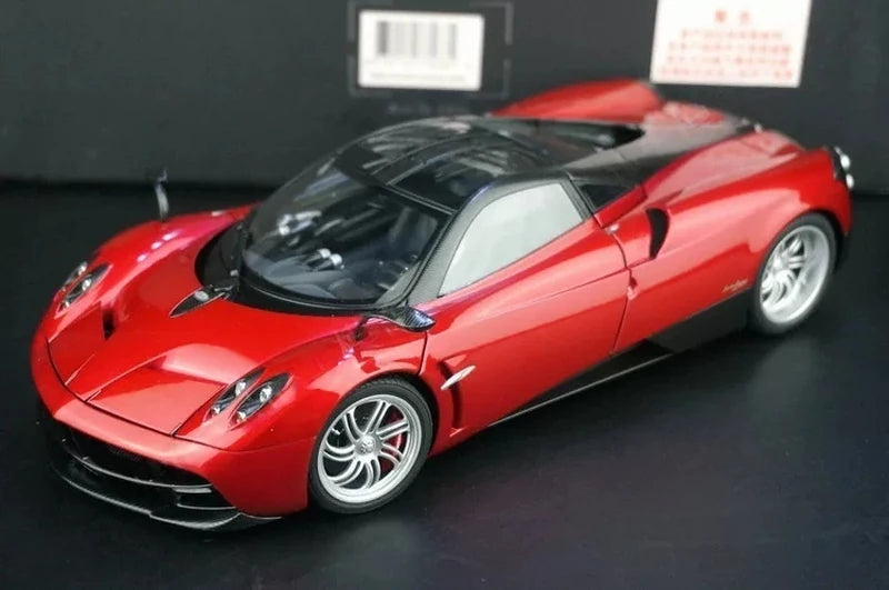 [AutoArt] 1:18 Pagani 2012 Huayra Red Model Car Die-Cast