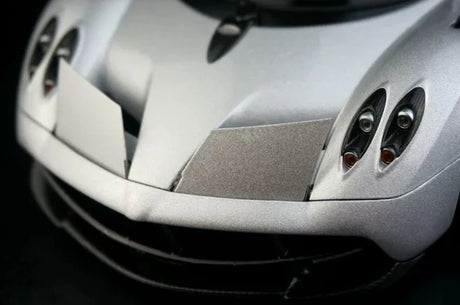 [AutoArt] 1:18 Pagani 2012 Huayra Silver Model Car Die-Cast