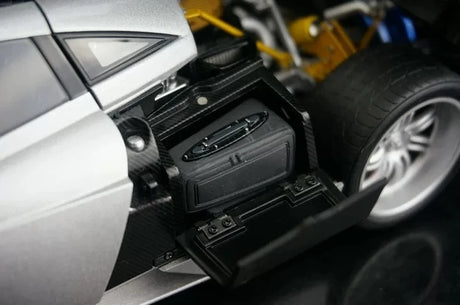 [AutoArt] 1:18 Pagani 2012 Huayra Silver Model Car Die-Cast