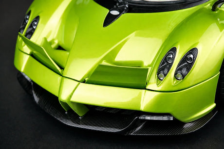 AutoArt Pagani 2017 Huayra Roadster جرين 1:18 – نموذج معدني قابل للجمع