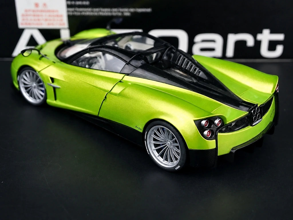 AutoArt Pagani 2017 Huayra Roadster Green 1:18 – Collectible Diecast Model Die-Cast