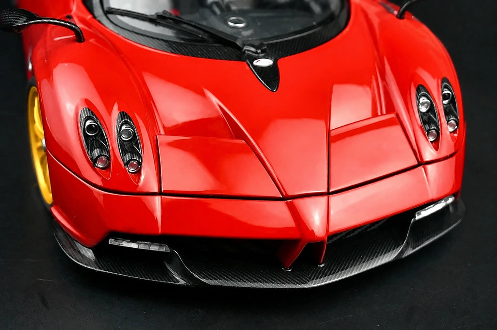 AutoArt Pagani 2017 Huayra Roadster Red 1:18 – Modello da collezione in metallo pressofuso