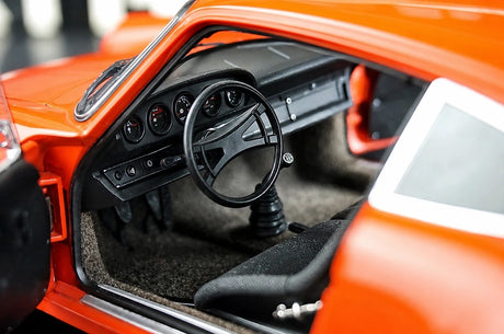 [AutoArt] 1:18 Porsche 1973 911 Carrera RS Modello Arancione 2.7 Metal in Metallo