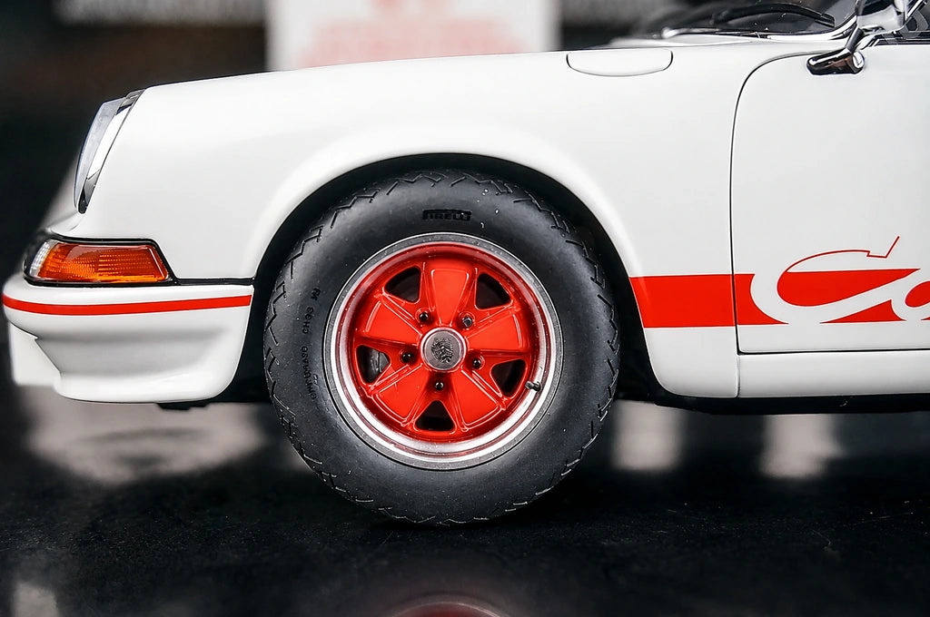 [AutoArt] 1:18 Porsche 1973 911 Carrera RS Modello bianco 2.7 Auto in Metallo Pressofuso