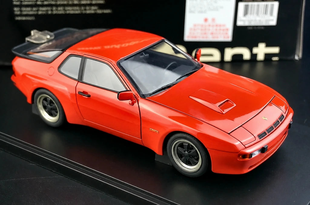 [AutoArt] 1:18 Porsche 1981 924 Carrera GT Modello Rosso di auto in metallo pressofuso