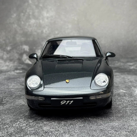 [AutoArt] 1:18 Porsche 1995 911 993 Carrera Model Car Die-Cast