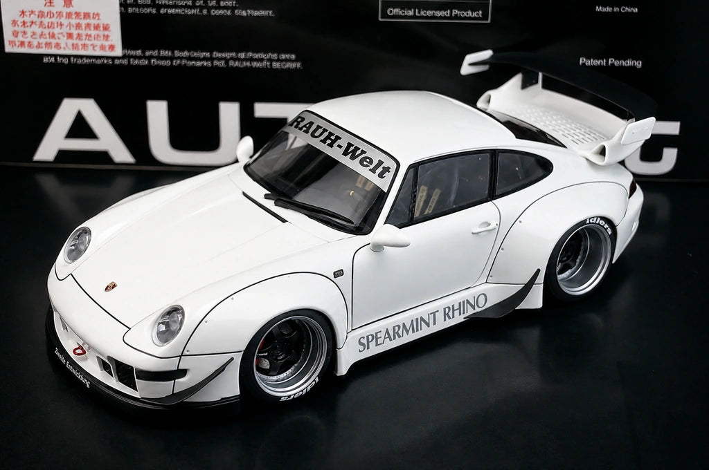 [AutoArt] 1:18 Porsche 1995 911 993 RWB Modello Bianco a Carrozzeria Larga in Pressofuso