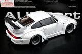 [AutoArt] 1:18 Porsche 1995 911 993 RWB Modello Bianco a Carrozzeria Larga in Pressofuso