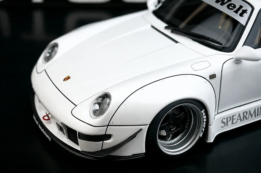 [AutoArt] 1:18 Porsche 1995 911 993 RWB Modello Bianco a Carrozzeria Larga in Pressofuso