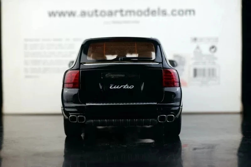 [AutoArt] 1:18 Porsche 2003 Cayenne Turbo Black Model Car Die-Cast