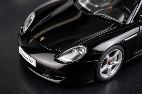 [AutoArt] 1:18 Porsche 2004 Carrera GT Modello nero di auto in metallo pressofuso