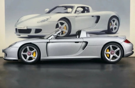 [AutoArt] 1:18 Porsche 2004 Carrera GT Silver Model Car Die-Cast