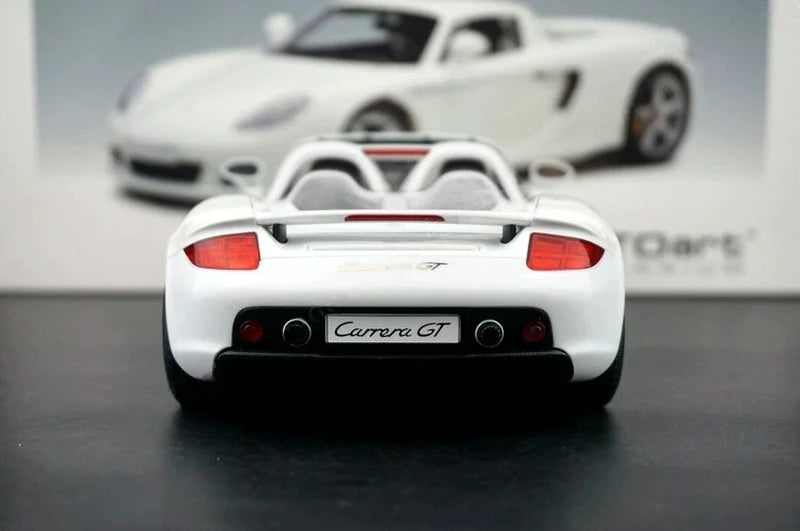 [AutoArt] 1:18 Porsche 2004 Carrera GT White Model Car Die-Cast