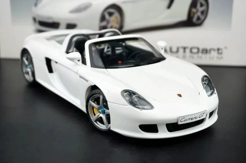 [AutoArt] 1:18 Porsche 2004 Carrera GT White Model Car Die-Cast