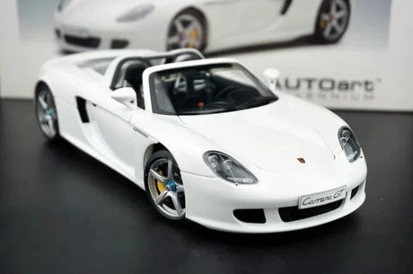 [AutoArt] 1:18 Porsche 2004 Carrera GT White Model Car Die-Cast