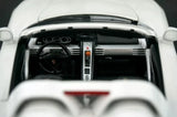 [AutoArt] 1:18 Porsche 2004 Carrera GT White Model Car Die-Cast