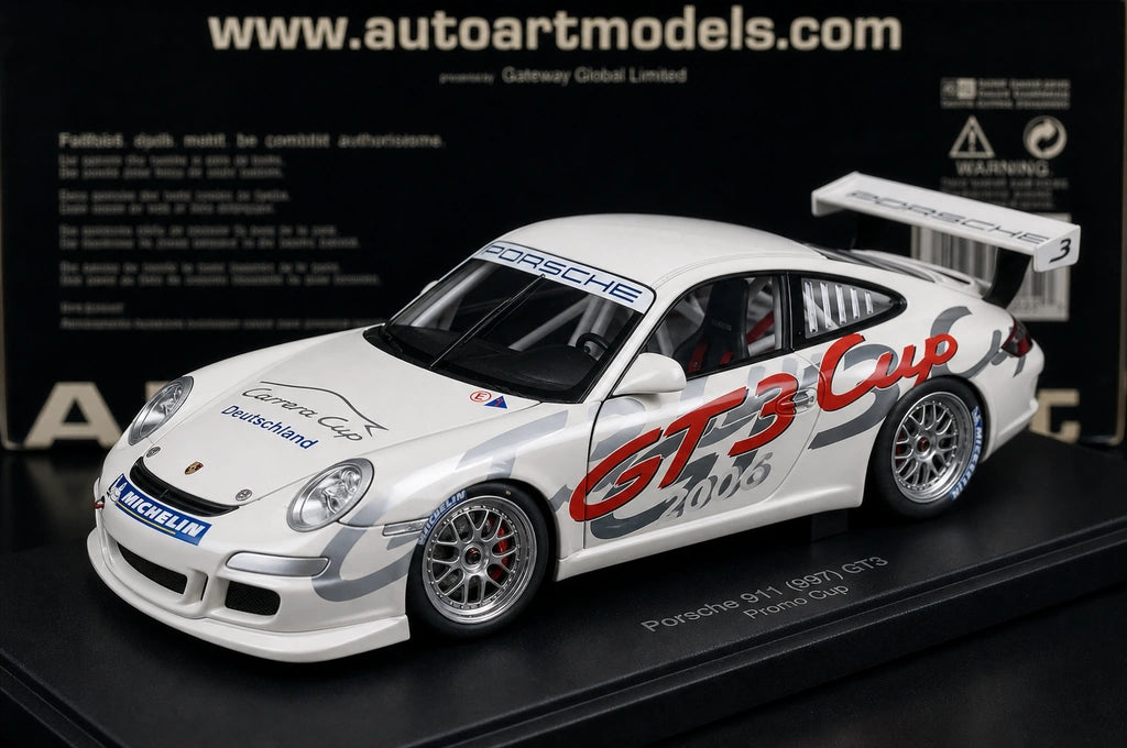 [AutoArt] 1:18 Porsche 2006 911 997 GT3 Cup Deutschland Livery Model Car Die-Cast