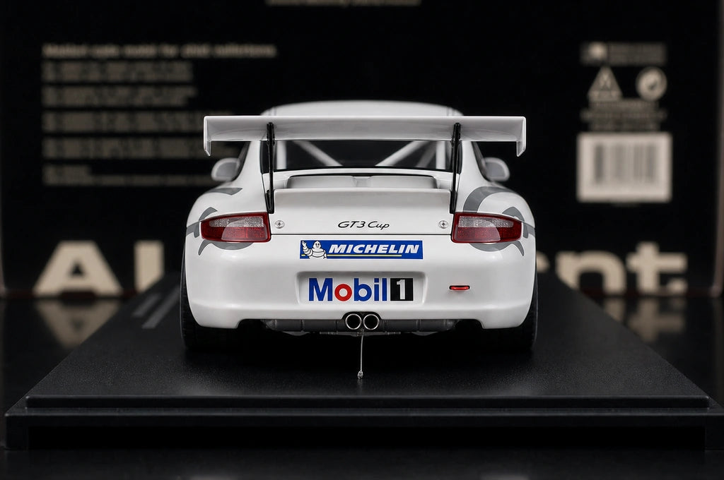 [AutoArt] 1:18 Porsche 2006 911 997 GT3 Cup Deutschland Livery Model Car Die-Cast