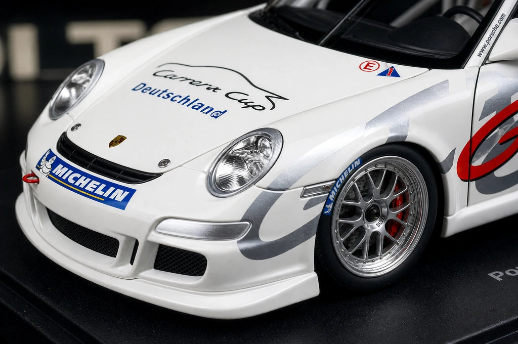 [AutoArt] 1:18 Porsche 2006 911 997 GT3 Cup Deutschland Livery Model Car Die-Cast