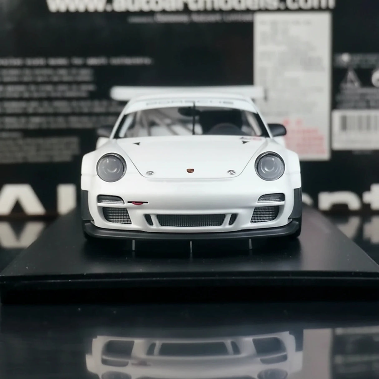 [AutoArt] 1:18 Porsche 2010 911 997 GT3 R Auto Modello Bianco in Metallo Pressofuso